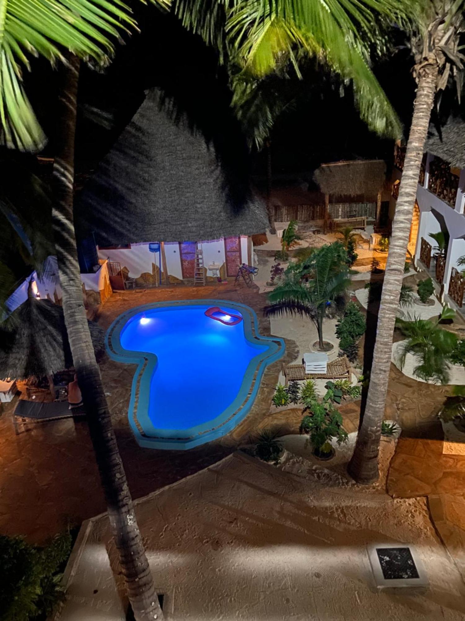 Waka Waka Bed & Breakfast Pwani Mchangani Eksteriør bilde