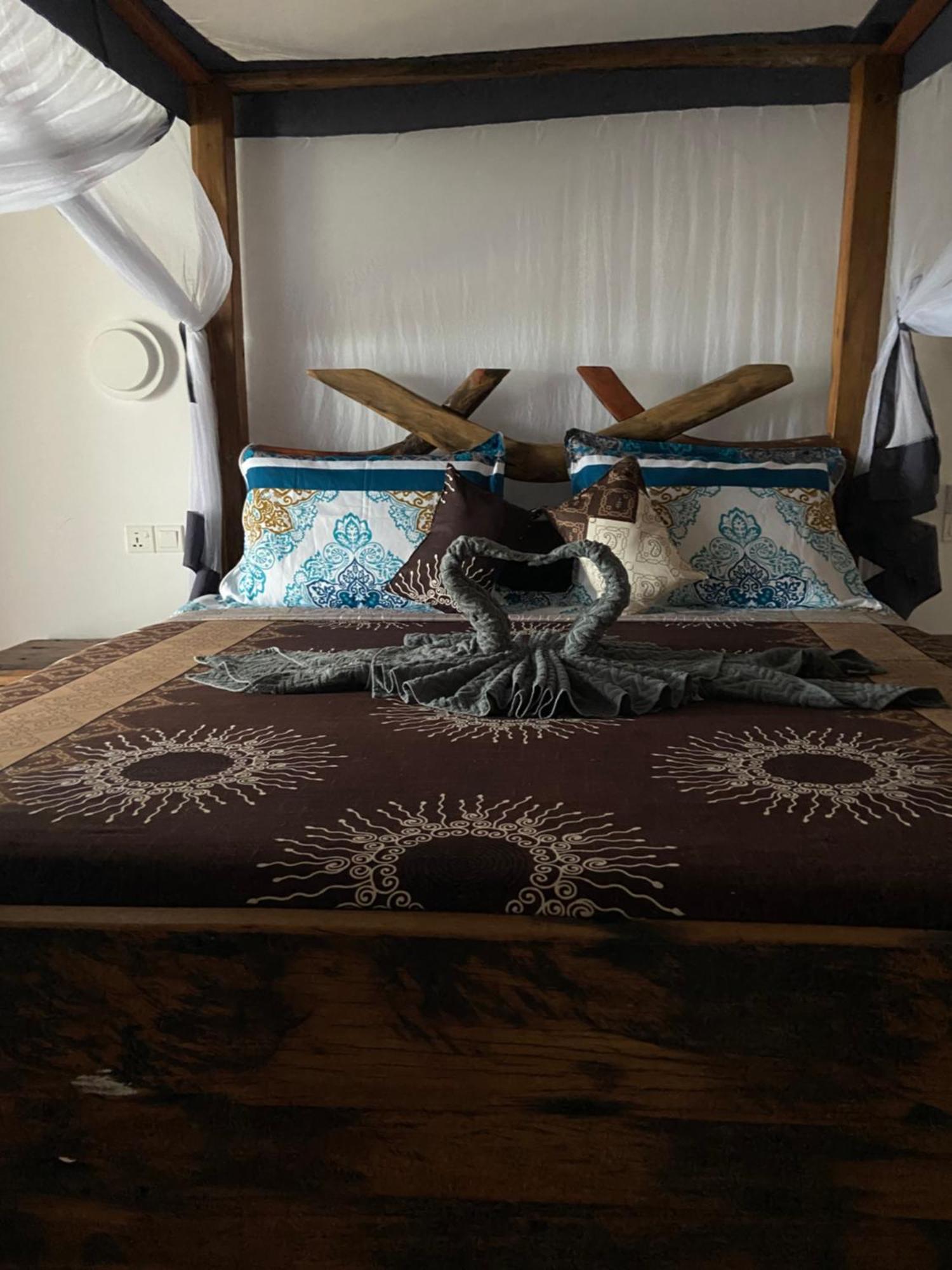 Waka Waka Bed & Breakfast Pwani Mchangani Eksteriør bilde